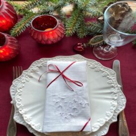 Serviette aus Leinen mit  Mistelzweig