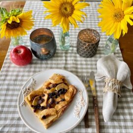 Karierter Tischläufer