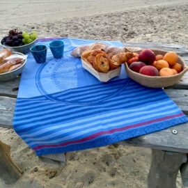 Maritimes Ambiente für die Küche: Französisches Geschirrtuch mit Leuchtturm