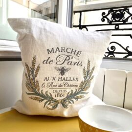 Eleganter Chic für dein Küchensofa: Kissenbezug Marché de Paris