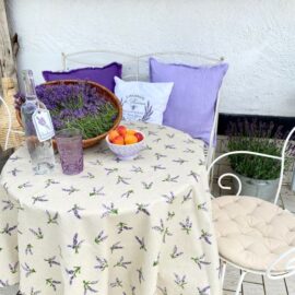Abwischbare Tischdecke mit Fleckenschutz Lavendel