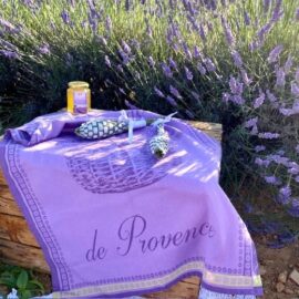 Elegantes Lavendel Geschirrtuch aus Frankreich: Französischer Charme für deine Küche